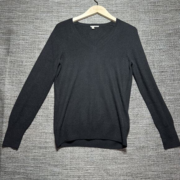 Halogen Sweater Women's M Black Cashmere V Neck Knit Soft - Picture 1 of 14